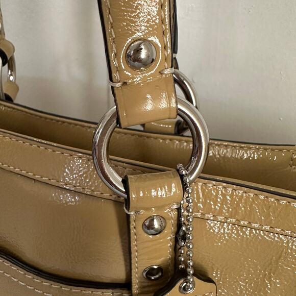 Coach Gallery Patent Leather Tote Bag Tan Camel 10380 Purple Lining - Picture 11 of 15